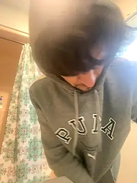 Snapshot of Lilsmokeshow017 chatting on 10.01.25 Lilsmokeshow017 online show from 10.01.25