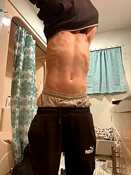 Snapshot of Lilsmokeshow017 chatting on 10.06.25 Lilsmokeshow017 online show from 10.06.25