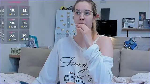 Girl alone home online show from 04.09.26