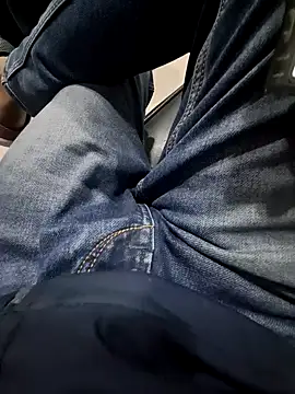 Snapshot of villagb12 chatting on 02.11.25 villagb12 online show from 02.11.25