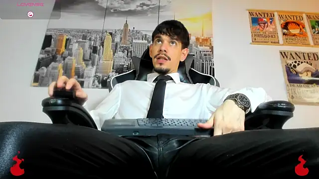 Snapshot of BRAYHAMBROWN chatting on 07.15.26 BRAYHAMBROWN online show from 07.15.26