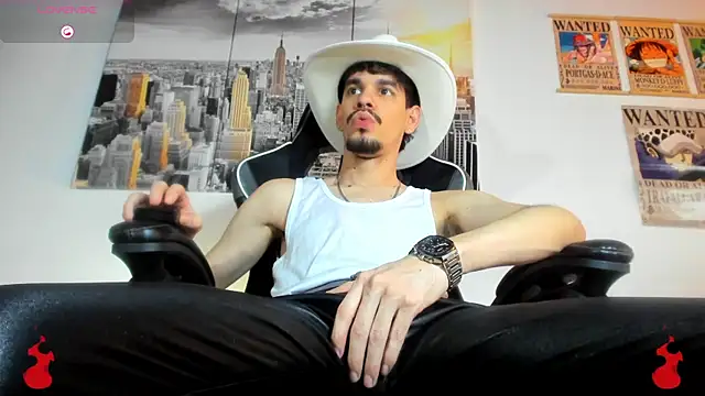 Snapshot of BRAYHAMBROWN chatting on 07.17.26 BRAYHAMBROWN online show from 07.17.26