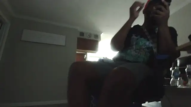 Snapshot of choco-sexo@xh chatting on 09.22.25 choco-sexoxh online show from 09.22.25