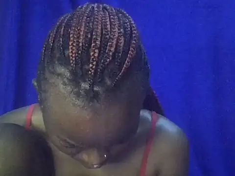 Snapshot of sweet_love00 chatting on 10.21.25 sweet love00 online show from 10.21.25