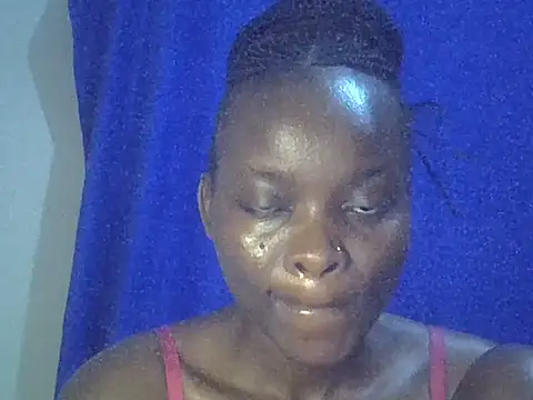 Snapshot of sweet_love00 chatting on 11.07.25 sweet love00 online show from 11.07.25