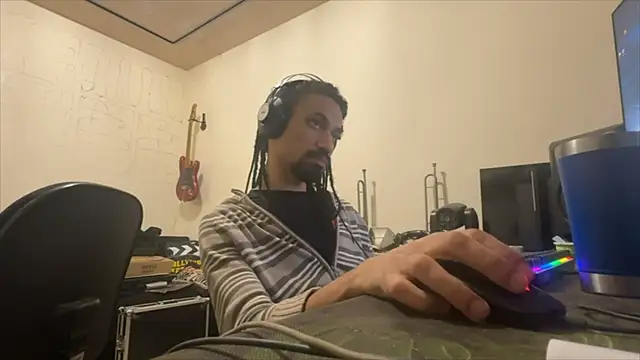 Snapshot of hotcamboy420 chatting on 11.04.25 hotcamboy420 online show from 11.04.25