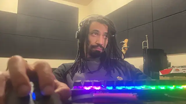 Snapshot of hotcamboy420 chatting on 11.20.25 hotcamboy420 online show from 11.20.25