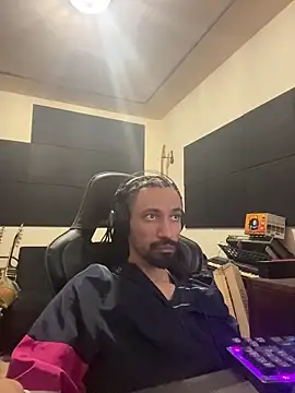 hotcamboy420 online show from 12.21.25