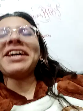 karlamorris  online show from 01.12.25