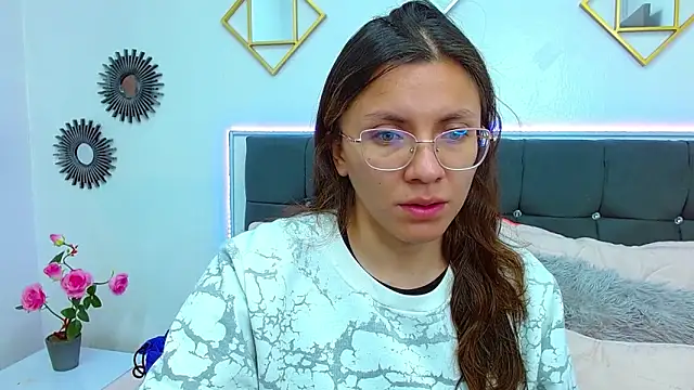 karlamorris  online show from 03.09.25