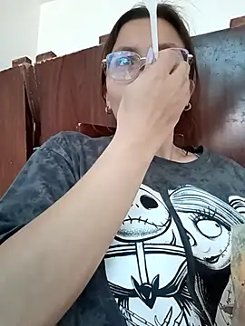 karlamorris  online show from 03.22.25