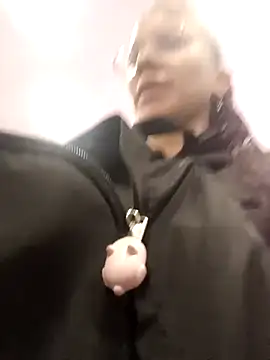 karlamorris  online show from 09.12.25