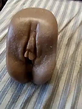 freakniknutty online show from 12.28.24