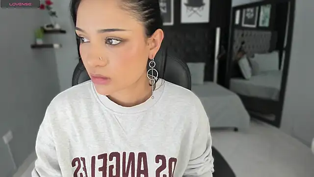 Snapshot of renee_shelby_ chatting on 01.15.26 renee shelby online show from 01.15.26