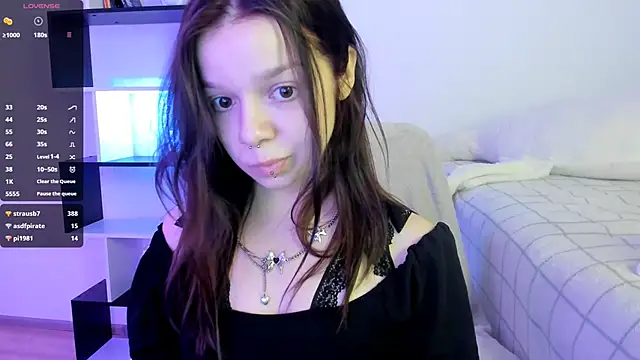 crystal lilith online show from 02.11.25