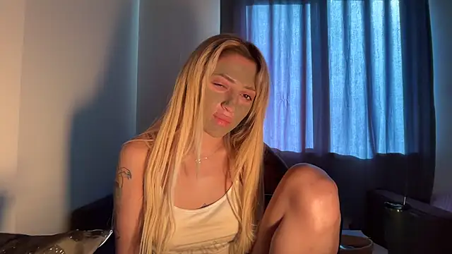 Snapshot of yaprakmericc chatting on 11.09.25 yaprakmericc online show from 11.09.25