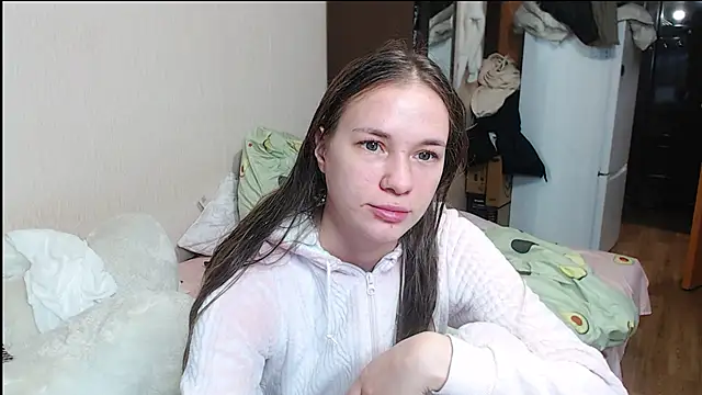 leila bambi  online show from 01.11.25