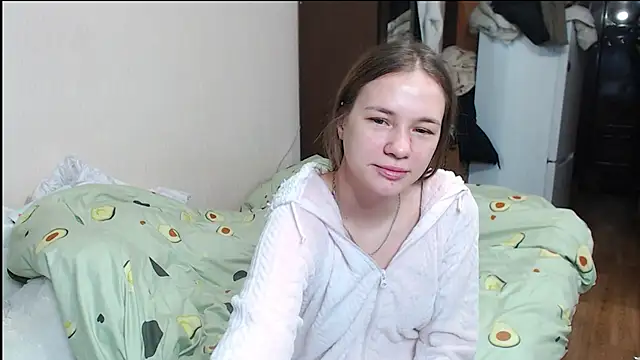 leila bambi  online show from 01.12.25