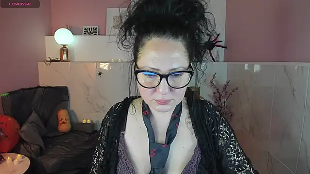 Anita Muse online show from 10.30.25