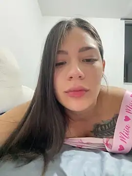 Latina vanessa online show from 12.19.25