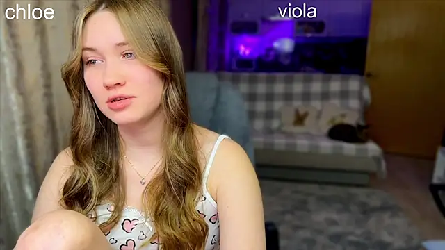 Snapshot of ChloeMillerMeow chatting on 10.12.25 ChloeMillerMeow online show from 10.12.25