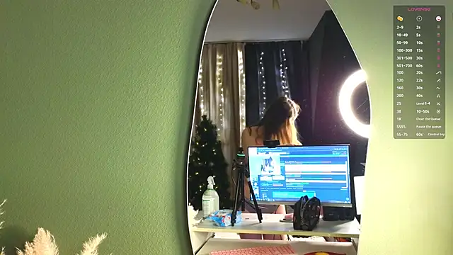 Snapshot of SquirtBabee chatting on 02.07.26 SquirtBabee online show from 02.07.26