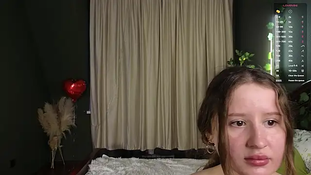 Snapshot of SquirtBabee chatting on 03.01.26 SquirtBabee online show from 03.01.26