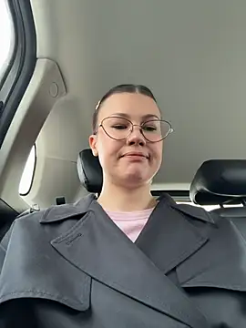 RinaCat online show from 04.22.26