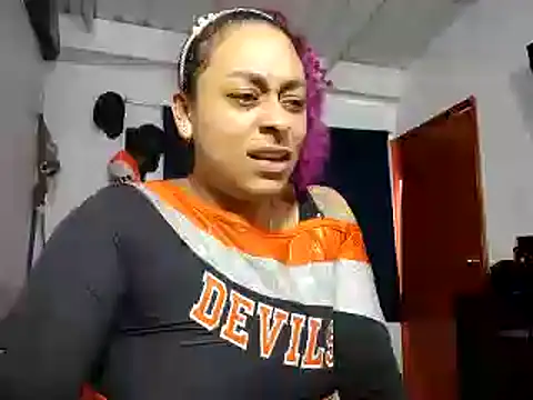 Snapshot of Cata_Blue__ chatting on 01.30.25 Cata Blue online show from 01.30.25