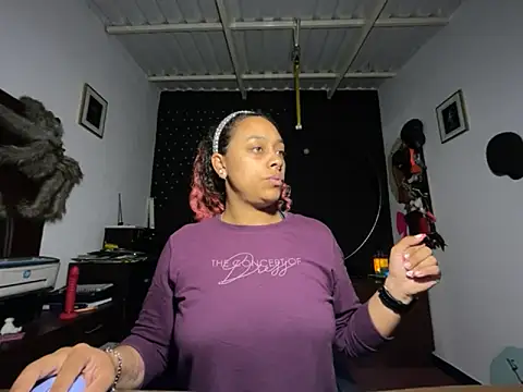 Snapshot of Cata_Blue__ chatting on 10.01.25 Cata Blue online show from 10.01.25