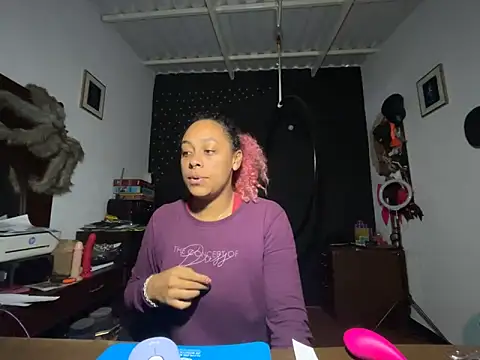 Snapshot of Cata_Blue__ chatting on 10.29.25 Cata Blue online show from 10.29.25