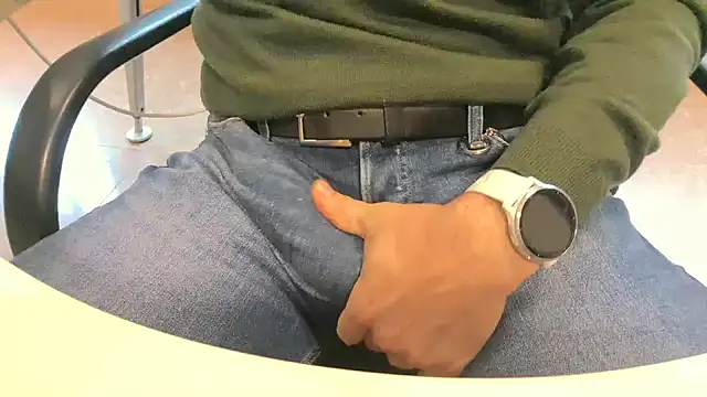 alessandroman2114 online show from 02.02.26