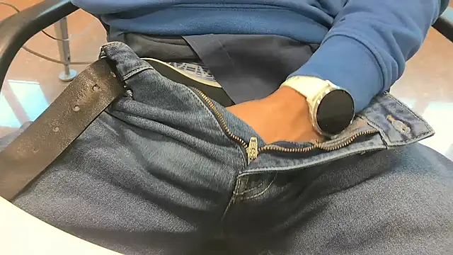 alessandroman2114 online show from 04.13.26