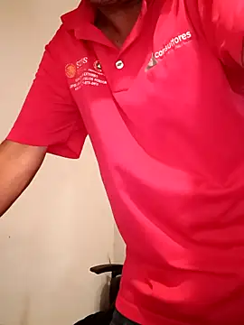 Snapshot of JADR83 chatting on 11.04.25 JADR83 online show from 11.04.25