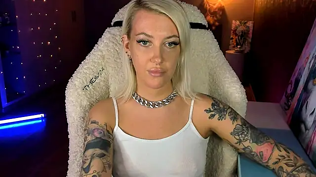 tykioty Miley online show from 02.19.26