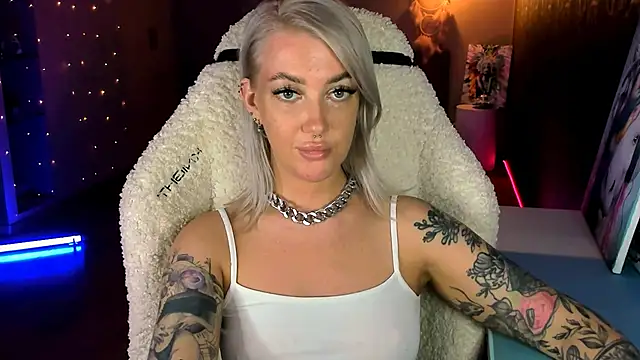 Snapshot of tykioty_Miley chatting on 06.24.26 tykioty Miley online show from 06.24.26