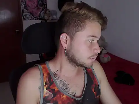 JOHANLEON1 online show from 10.31.25