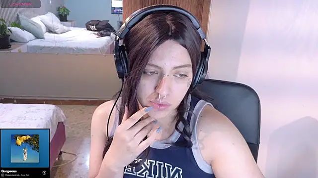 Snapshot of Eli666uwu chatting on 10.02.25 Eli666uwu online show from 10.02.25