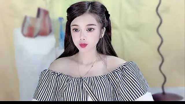 Snapshot of VIWVI chatting on 05.22.26 VIWVI online show from 05.22.26