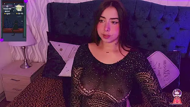 Snapshot of ANNE_HONEY55 chatting on 12.15.25 ANNE HONEY55 online show from 12.15.25