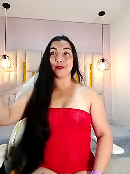 Karla hernandez  online show from 02.05.25