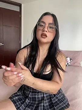 Snapshot of montmariana chatting on 07.10.26 montmariana online show from 07.10.26