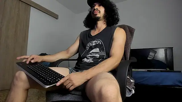 Snapshot of TristanWoods chatting on 06.26.26 TristanWoods online show from 06.26.26
