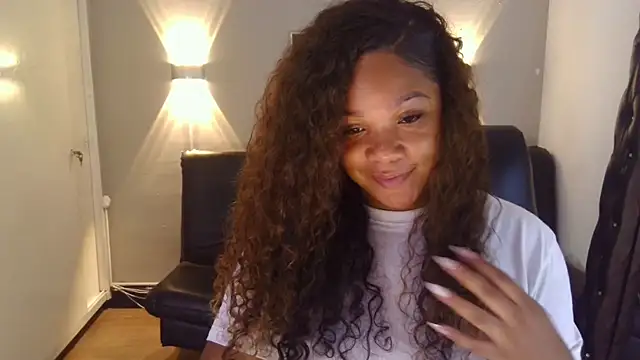 ashley Tompson1 online show from 01.14.25