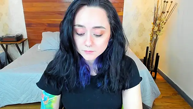 KatherineBond online show from 12.10.24