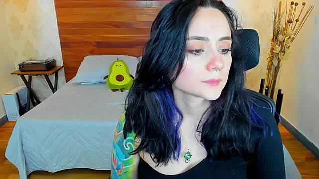 KatherineBond online show from 12.10.24