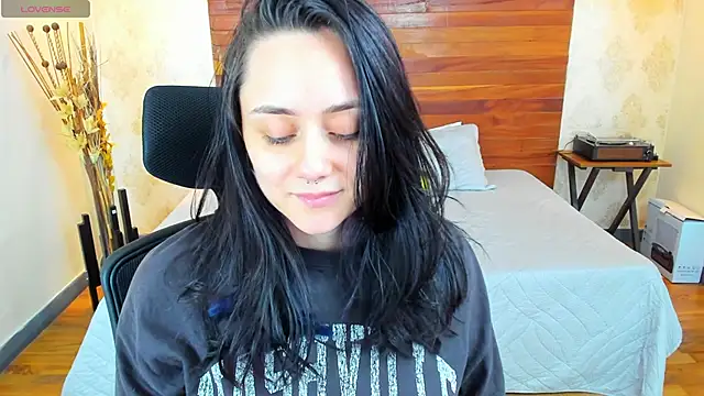 KatherineBond online show from 12.18.24