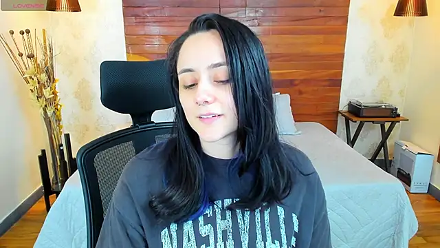 KatherineBond online show from 12.18.24