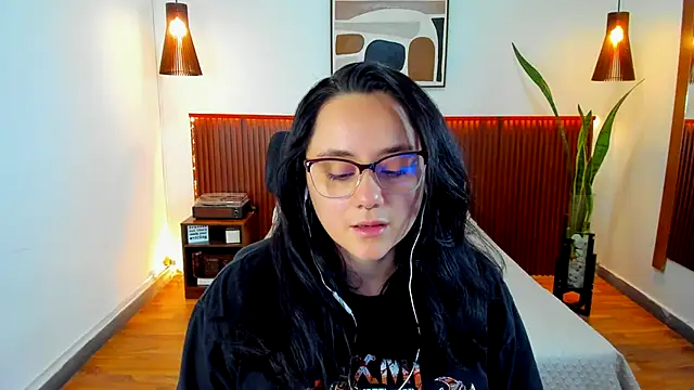 KatherineBond online show from 10.02.25