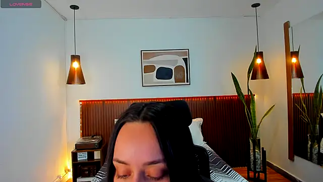 KatherineBond online show from 11.15.25